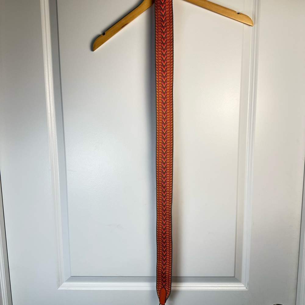Adjustable Woven Bag Strap – Orange/Pink Chevron – Leather Ends & Gold Hardware - Picture 6 of 8